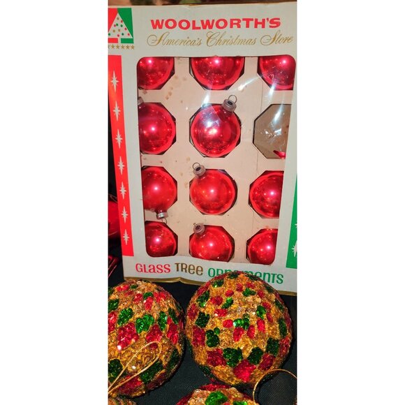 Vintage Christmas Ornament Set With Angel & Glass Tree Topper - Woolworths - Picture 9 of 12